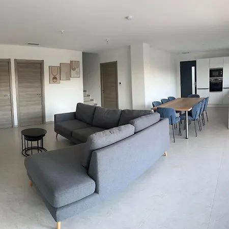 Tatil Evi Piscine 12 Personne Dans Le Gard
