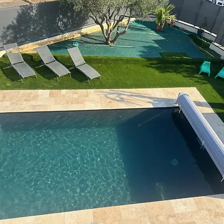 Piscine 12 Personne Dans Le Gard